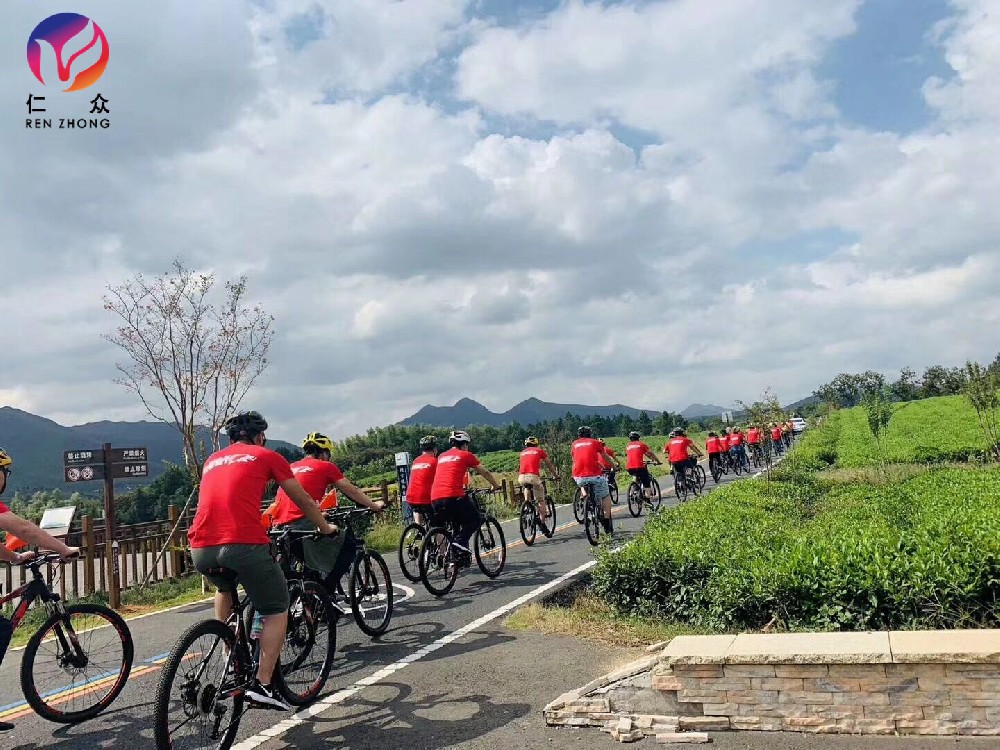 戶外拓展訓(xùn)練中應(yīng)該注意什么？